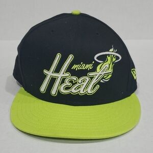 NEVER WORN Miami Heat Throwback Flatbill One Size Hardwood Classics NICE Hat